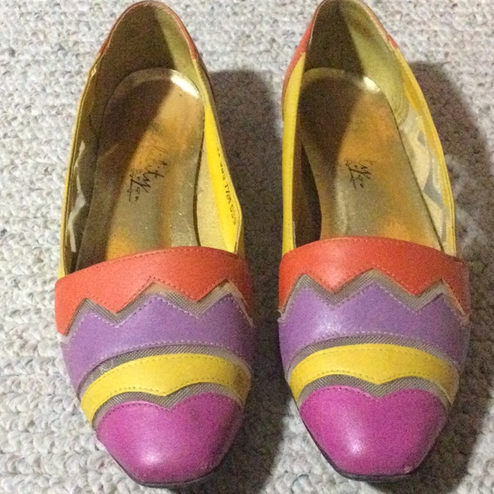 Mootsies Tootsies woman’s cute shoes, 7.5